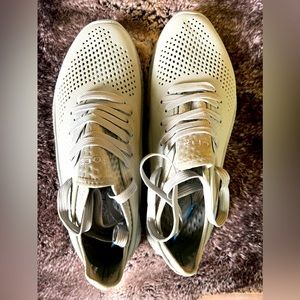 Women’s Crocs Tennis Shoes